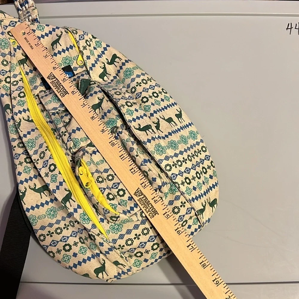 Kavu sling bag